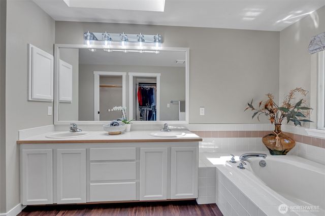 1636 NW Nassau Court, Poulsbo, WA 98370