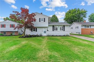 7479 Goldenrod Drive, Mentor On The Lake, OH 44060