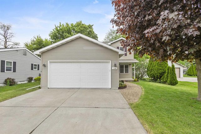 1324 W BENT AVENUE, Oshkosh, WI 54901