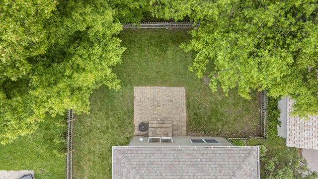 1324 W BENT AVENUE, Oshkosh, WI 54901