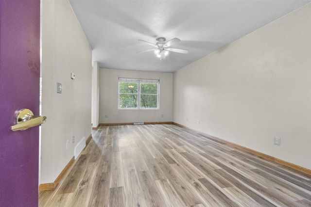 1324 W BENT AVENUE, Oshkosh, WI 54901