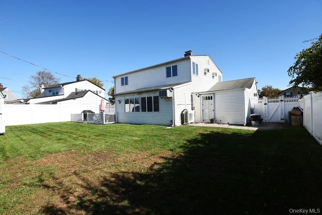 444 Division Avenue, Hicksville, NY 11801