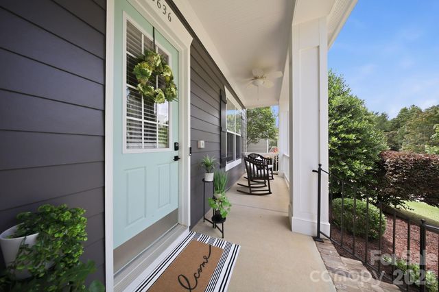 8636 Sagekirk Court, Charlotte, NC 28278
