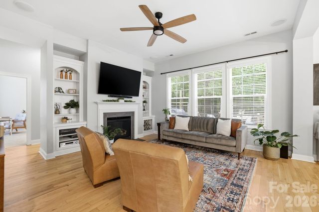8636 Sagekirk Court, Charlotte, NC 28278