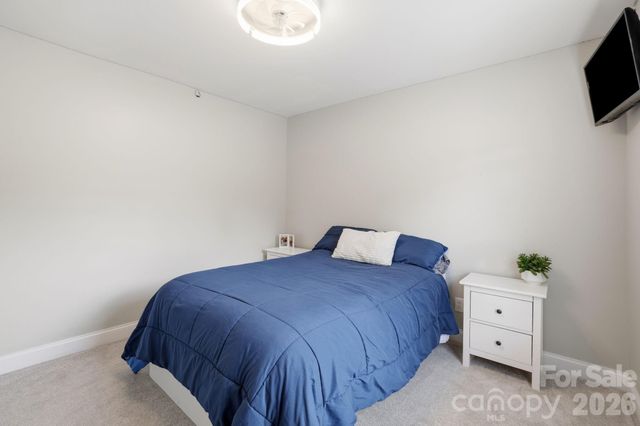 8636 Sagekirk Court, Charlotte, NC 28278