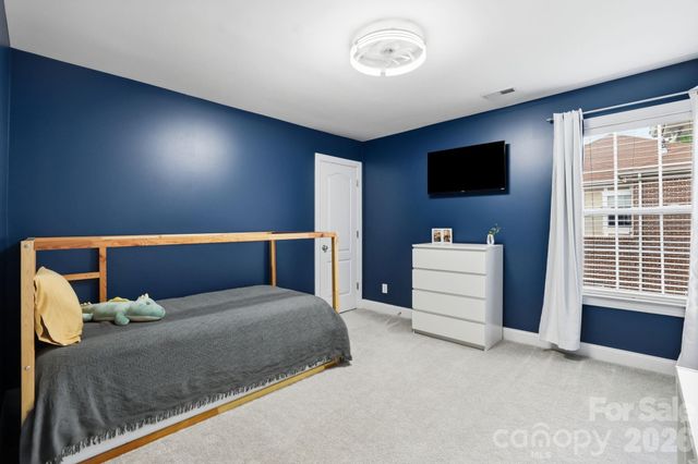 8636 Sagekirk Court, Charlotte, NC 28278
