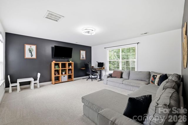 8636 Sagekirk Court, Charlotte, NC 28278