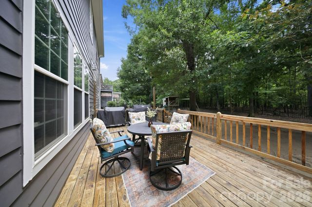 8636 Sagekirk Court, Charlotte, NC 28278