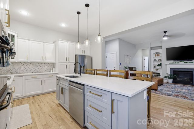8636 Sagekirk Court, Charlotte, NC 28278