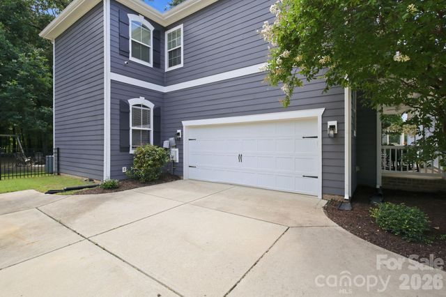 8636 Sagekirk Court, Charlotte, NC 28278