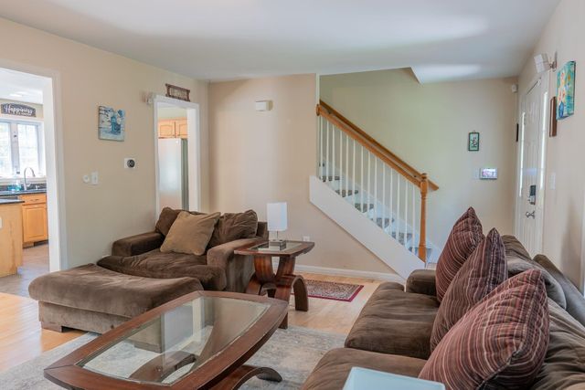 2 Alex Court, Somersworth, NH 03878