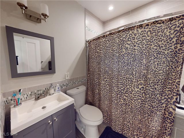 3423 Beechwood Avenue, Cleveland Heights, OH 44118