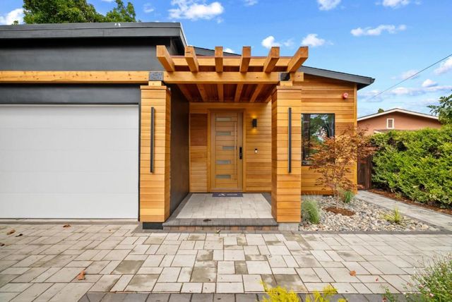 557 E Arbor Avenue, Sunnyvale, CA 94085