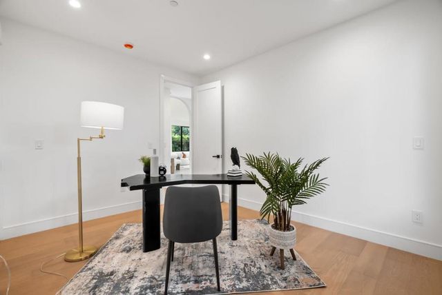 557 E Arbor Avenue, Sunnyvale, CA 94085