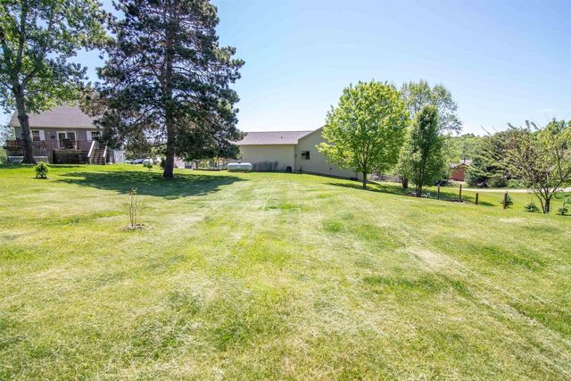 E2392 Black Forest Drive, La Valle, WI 53941