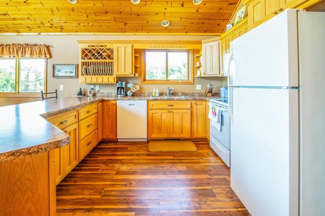 E2392 Black Forest Drive, La Valle, WI 53941