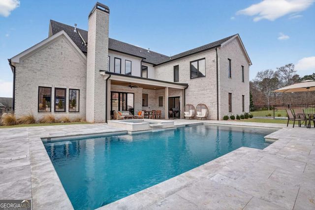 2445 Sunflower Drive, Hoschton, GA 30548
