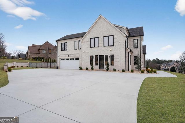 2445 Sunflower Drive, Hoschton, GA 30548