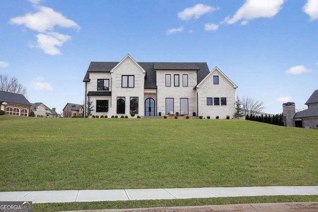 2445 Sunflower Drive, Hoschton, GA 30548