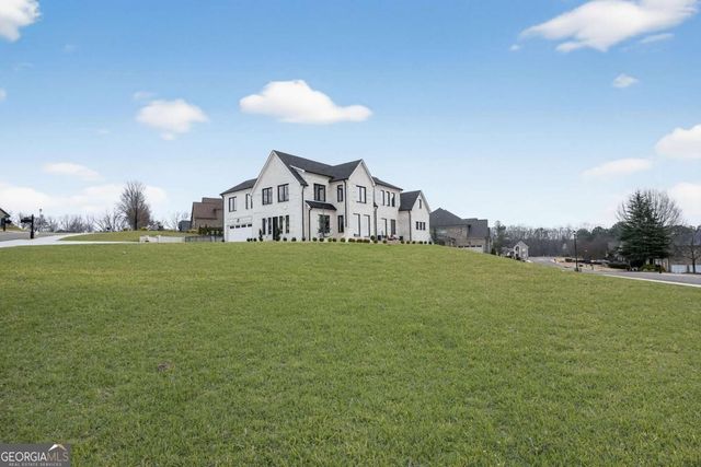 2445 Sunflower Drive, Hoschton, GA 30548