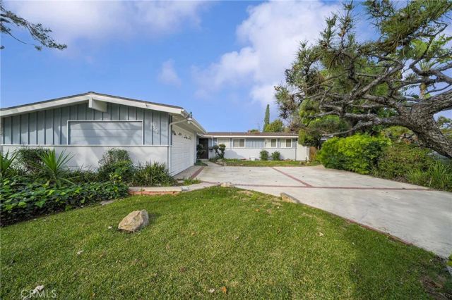 645 S Eastbury Avenue, Covina, CA 91723