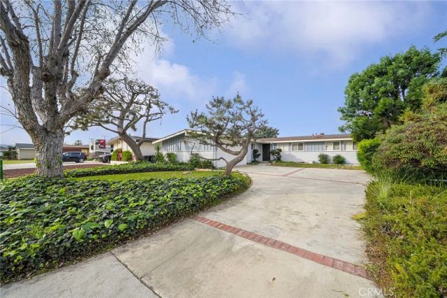 645 S Eastbury Avenue, Covina, CA 91723