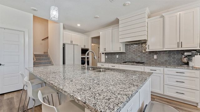 1158 Camerino Avenue, Springdale, AR 72762