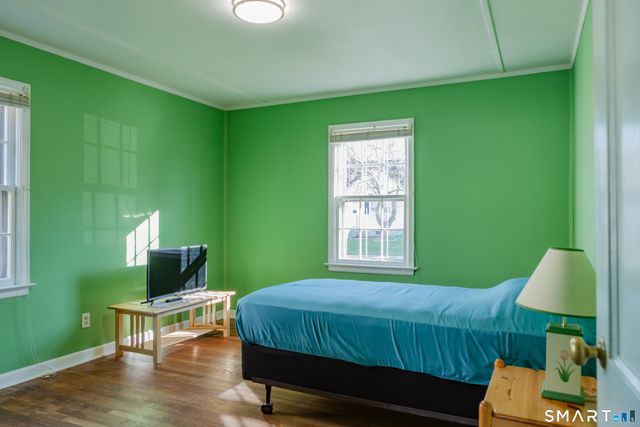 496 Burnsford Avenue, Bridgeport, CT 06606