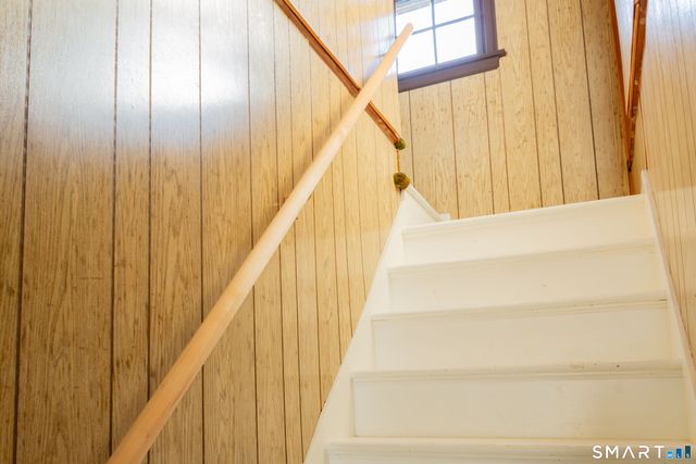 496 Burnsford Avenue, Bridgeport, CT 06606