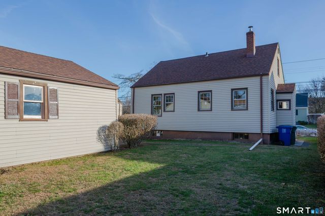 496 Burnsford Avenue, Bridgeport, CT 06606