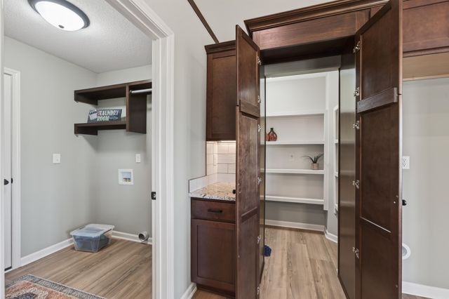 2606 Spring Meadows Ct, Derby, KS 67037