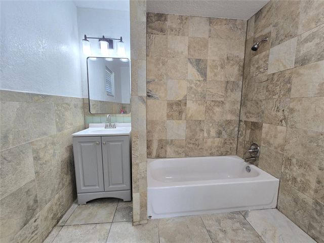1816 RENDALE DRIVE, Orlando, FL 32805
