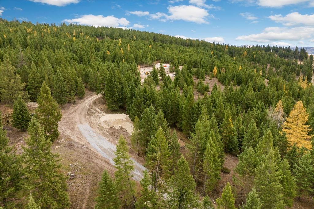 877 Batavia Lane, Kalispell, MT 59901 photo 11