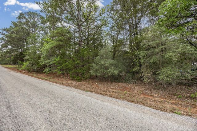 TBD Commanche DR, Smithville, TX 78957