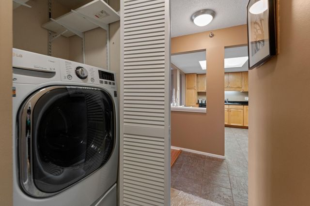 110 1st Avenue NE F602, Minneapolis, MN 55413