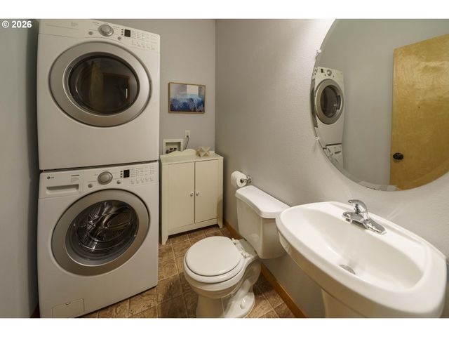 8820 N FISKE Ave, Portland, OR 97203