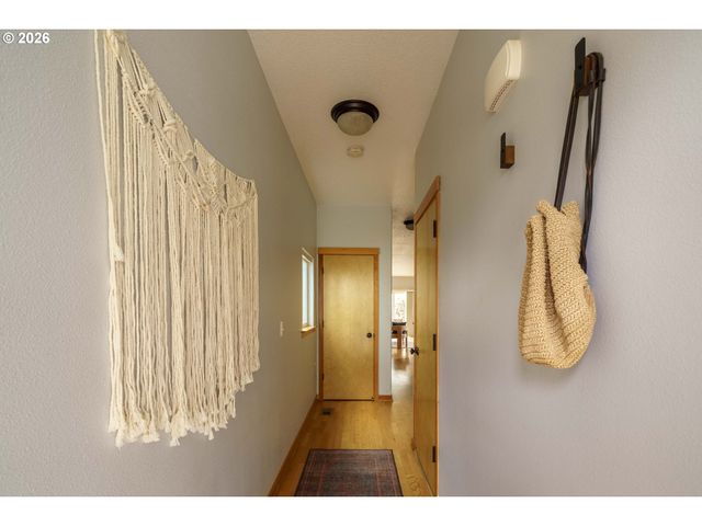 8820 N FISKE Ave, Portland, OR 97203