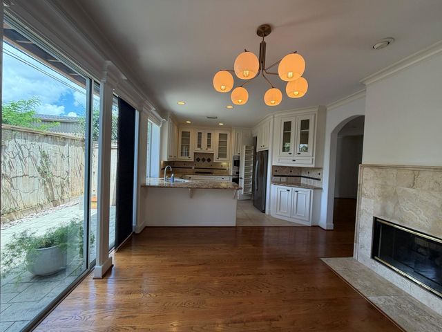 1315 Whispering Pines Drive, Houston, TX 77055