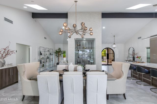 6403 E Gold Dust Avenue, Paradise Valley, AZ 85253