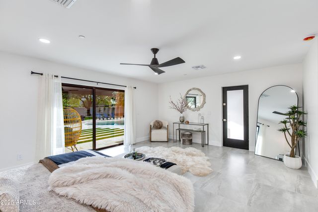 6403 E Gold Dust Avenue, Paradise Valley, AZ 85253