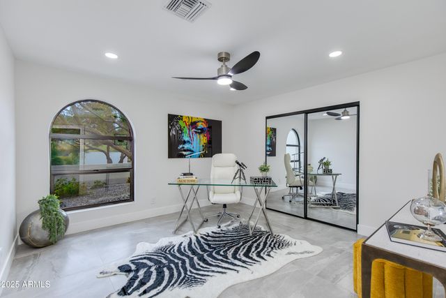 6403 E Gold Dust Avenue, Paradise Valley, AZ 85253