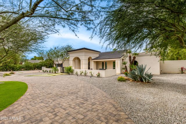 6403 E Gold Dust Avenue, Paradise Valley, AZ 85253