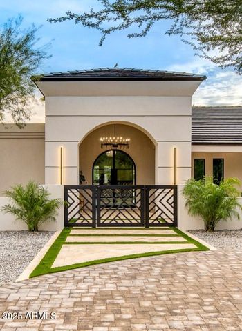 6403 E Gold Dust Avenue, Paradise Valley, AZ 85253