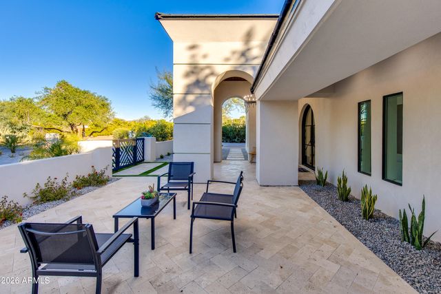6403 E Gold Dust Avenue, Paradise Valley, AZ 85253
