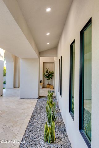 6403 E Gold Dust Avenue, Paradise Valley, AZ 85253