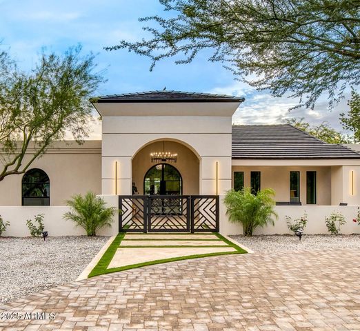 6403 E Gold Dust Avenue, Paradise Valley, AZ 85253