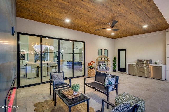 6403 E Gold Dust Avenue, Paradise Valley, AZ 85253
