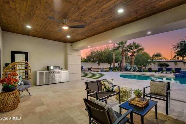 6403 E Gold Dust Avenue, Paradise Valley, AZ 85253