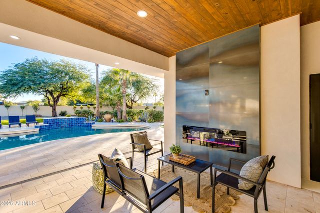 6403 E Gold Dust Avenue, Paradise Valley, AZ 85253
