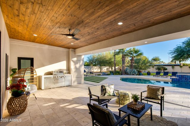 6403 E Gold Dust Avenue, Paradise Valley, AZ 85253
